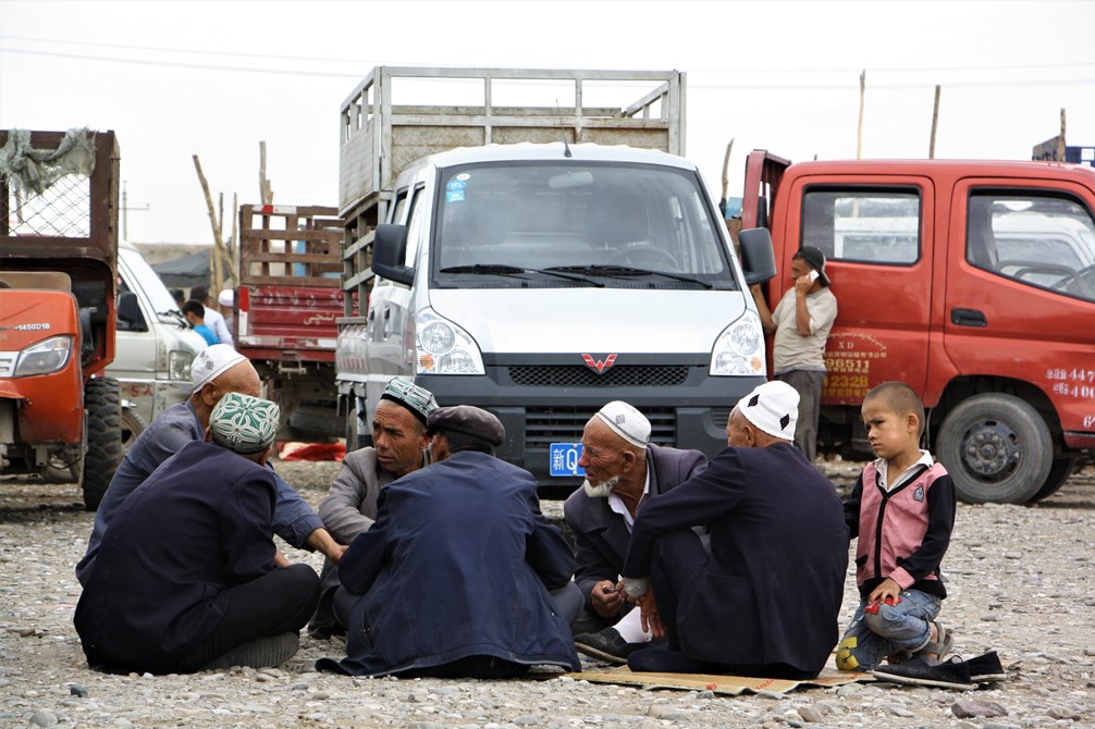 Spiritual Refreshment, Sunday Livestock Market, Kashgar, Xinjiang, China