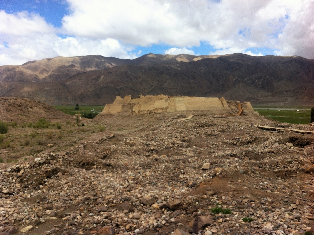 Stone Fort, Tashkurgan Town, Karakorum Highway, Tajik Autonomous County, Xinjiang, China