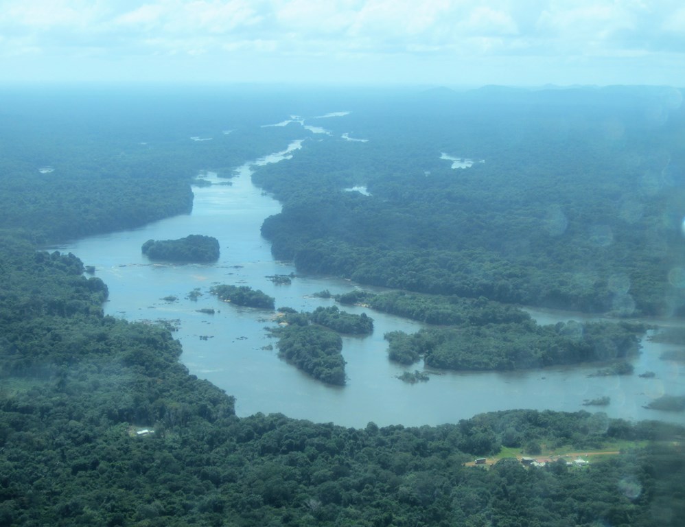 Flight to Iwokrama River Lodge