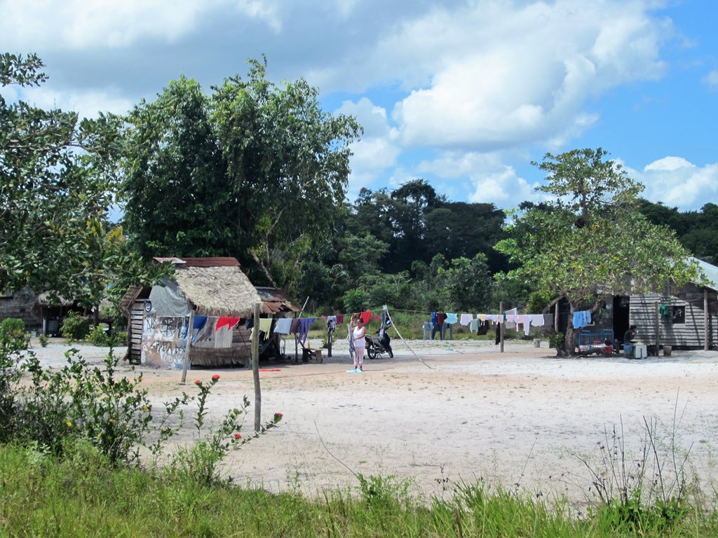 On the Road, Suriname