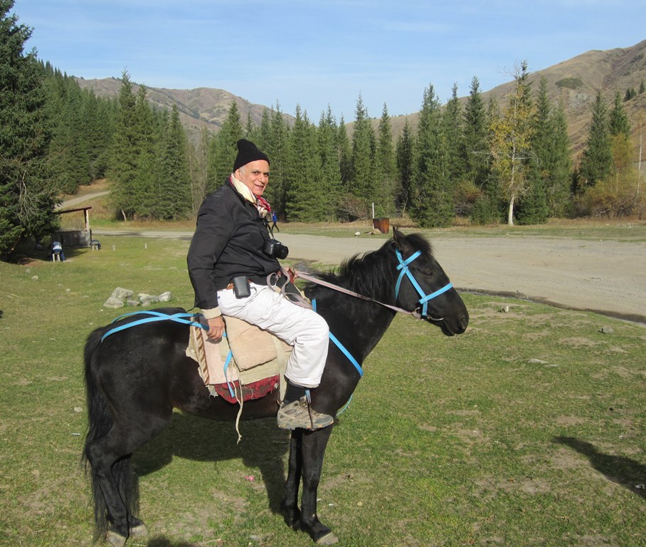 Ride to Kaiyndy Lake, Kazakhstan