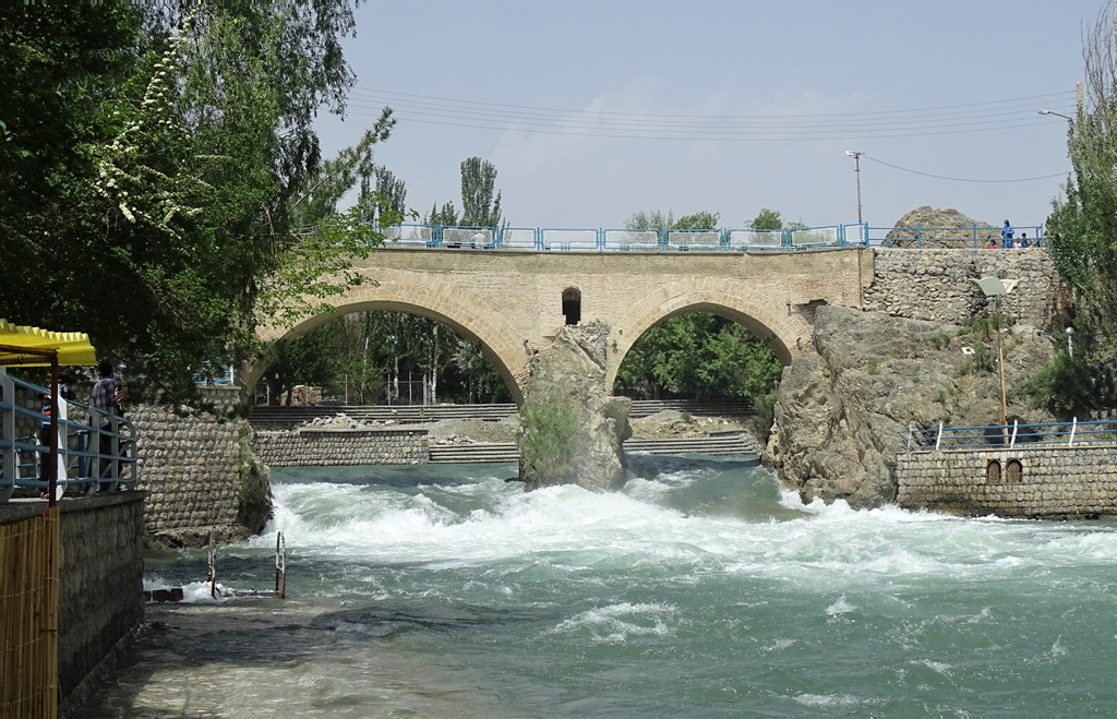 Zaman Khan Historical Bridge, Saman, Chaharmahal and Bakhtiari Province, Iran