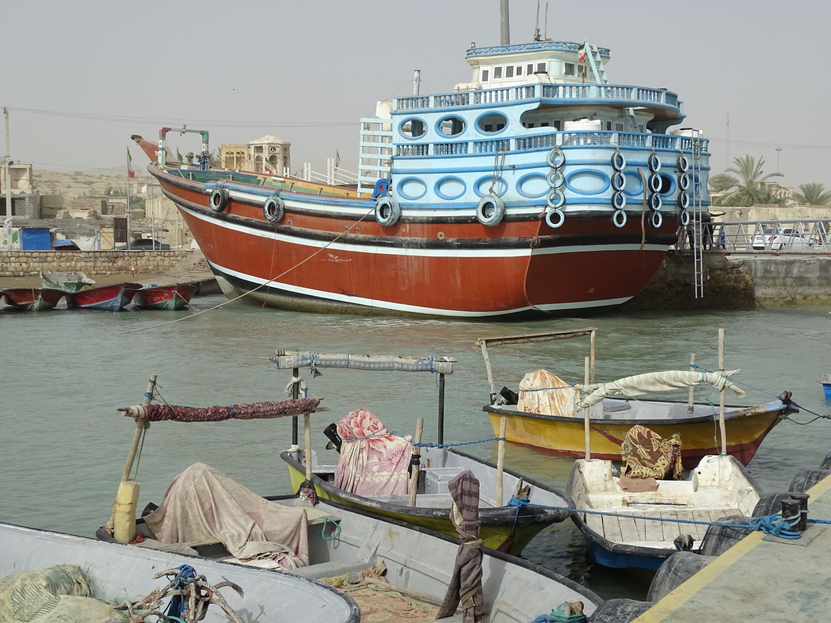Lenj Vessels, Laft Port, Qeshm. Iran