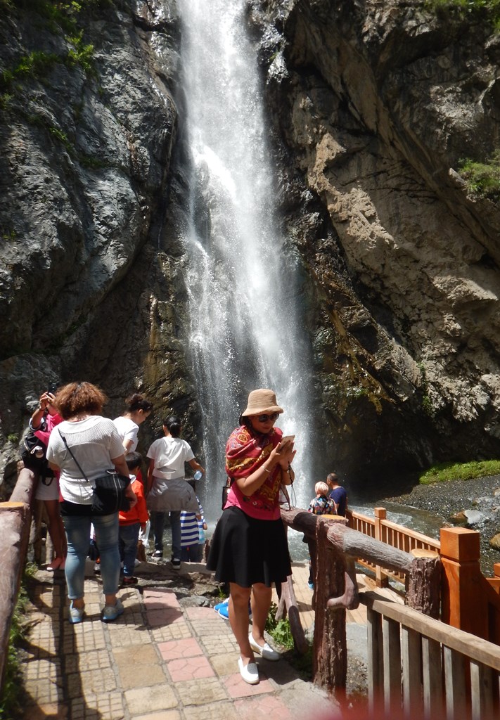 Baiyang Gou, Nan Shan Waterfall, Xinjiang, China