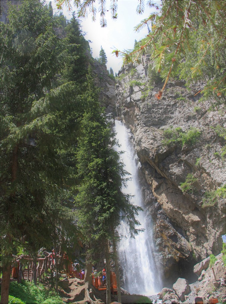 Baiyang Gou, Nan Shan Waterfall, Xinjiang, China