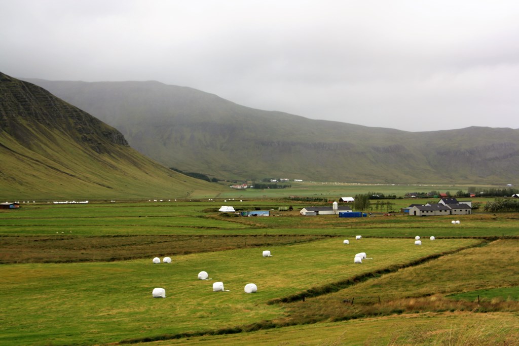  Hvalfjordur, West Iceland 