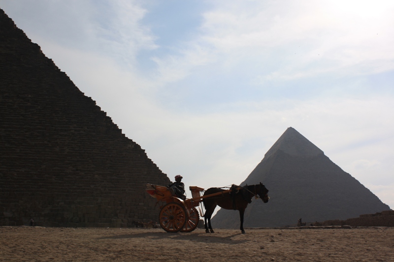  Giza Pyramids, Egypt