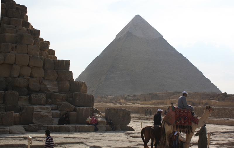  Giza Pyramids, Egypt