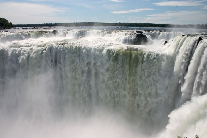 Garganta del Diablo - Devil"s Throat, Iguazu Falls by Luca Galuzzi