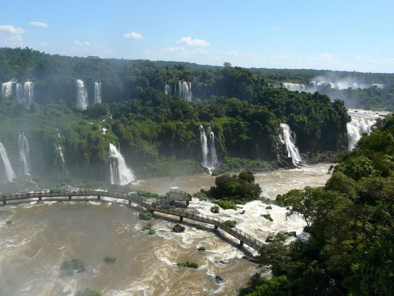 Iguaçu, Brazil by Benjamin Dumas