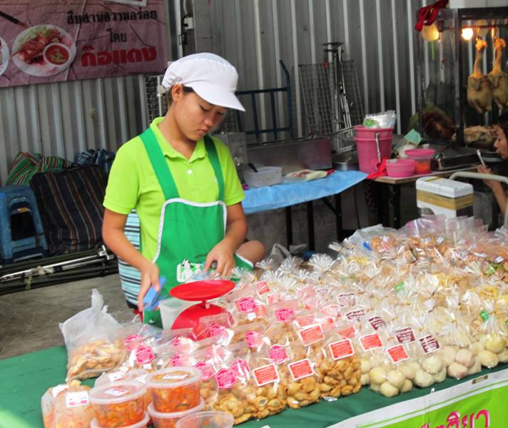Bangkok: Breakfast-Lunch Street Food