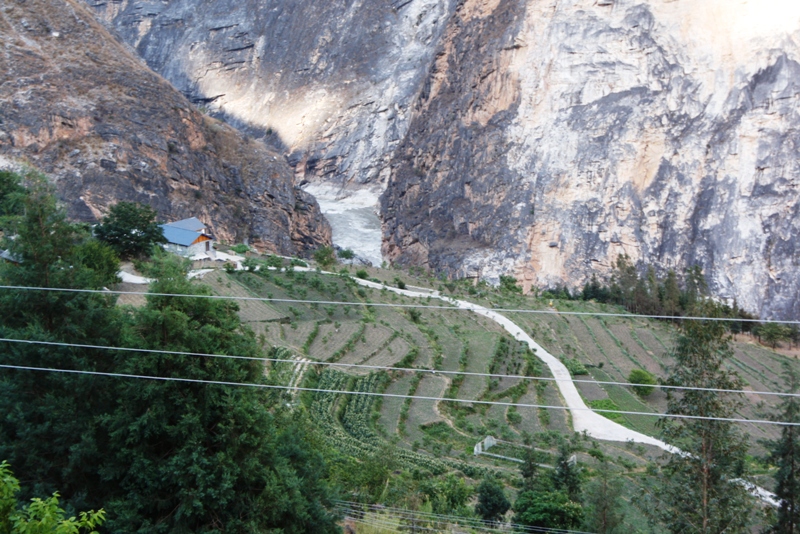 Tiger Leaping Gorge, Yunnan, China