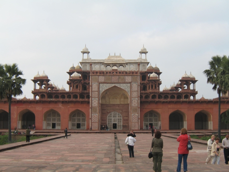  Akbar's Tomb, Agra, India 