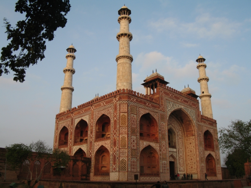  Akbar's Tomb, Agra, India 