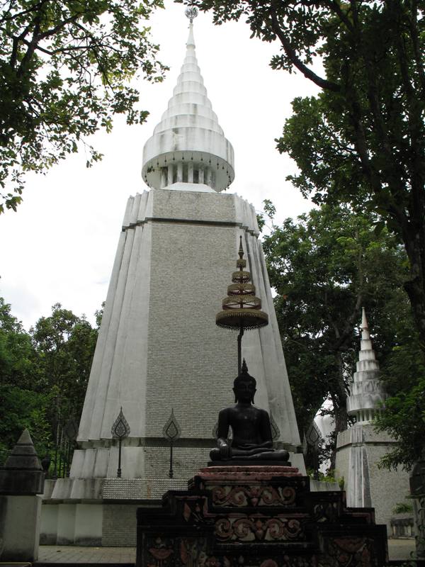 Wat Ananyo, Phayao