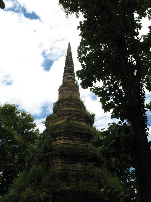 Wat Jadeeloung, Northern Thailand