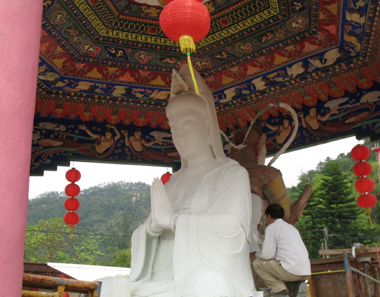 Ten Thousand Buddhas Monastery, Hong Kong