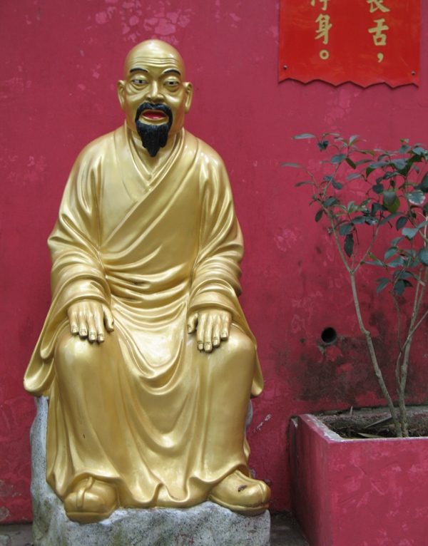 Ten Thousand Buddhas Monastery, Hong Kong