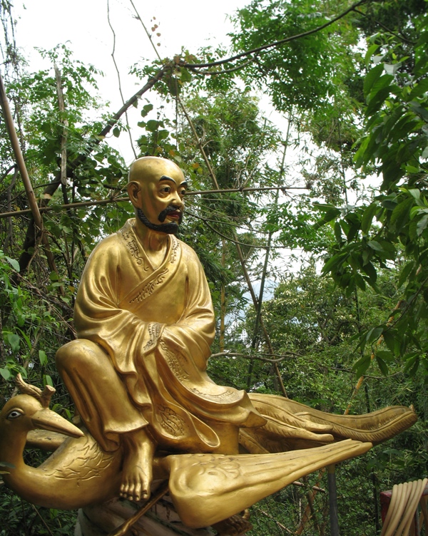 Ten Thousand Buddhas Monastery, Hong Kong