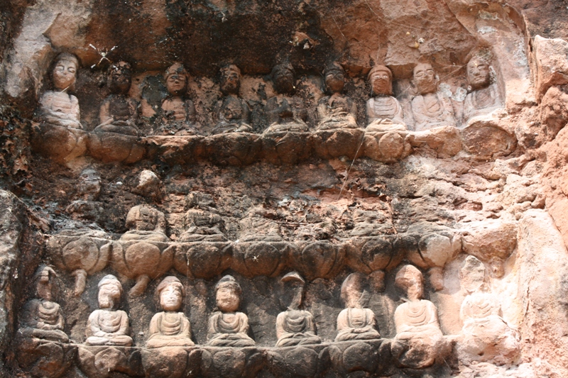 Thousand Buddha Cliffs, Sichuan Province