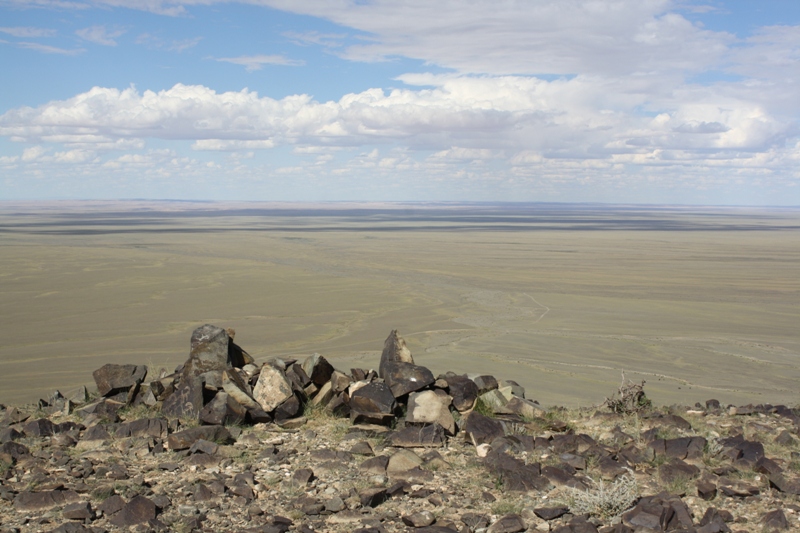  Climb to the Petroglyphs in the Gobi, Mongolia 