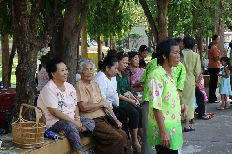 Buatnak Monk Ceremony, Tak