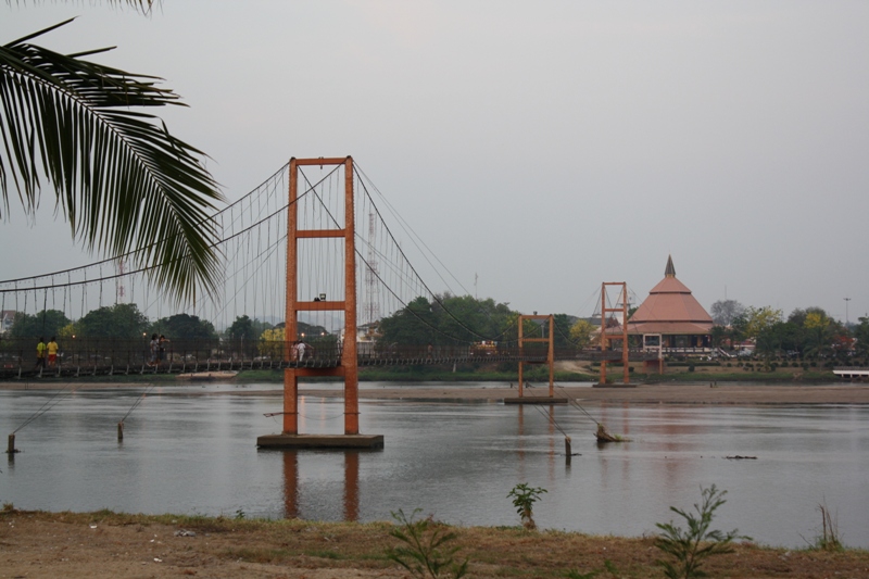 Bangkok Bicentennial Bridge, Tak