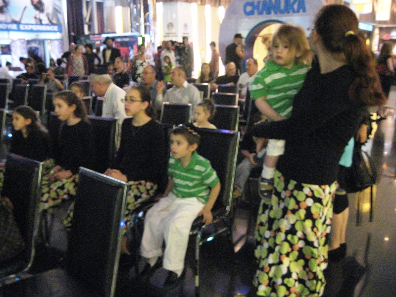 Chanukah in Bangkok, 2010