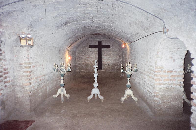 Cathedral Burial Cave, Lima, Peru