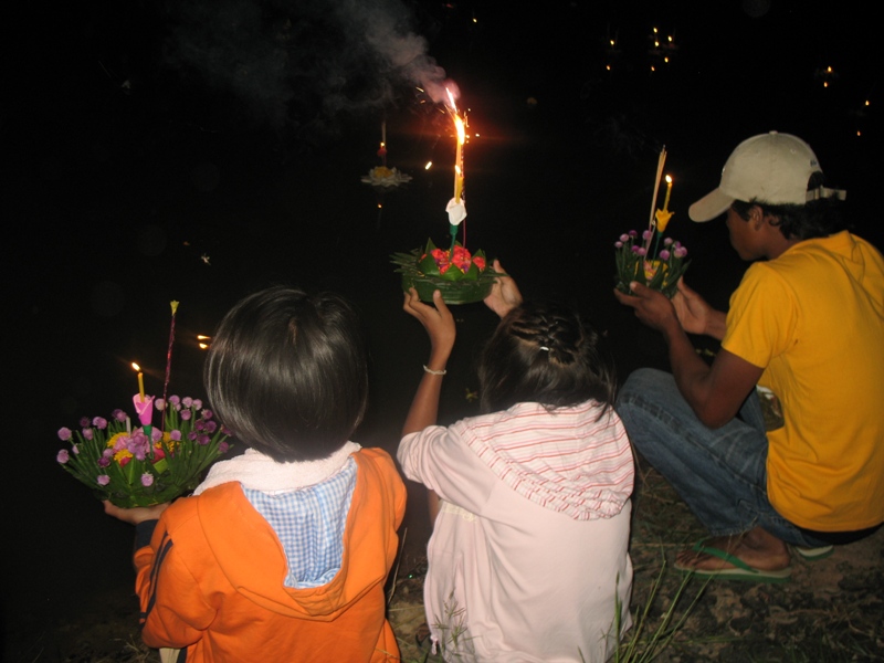 Loy Kratong Festival. Nang Rong, Thailand