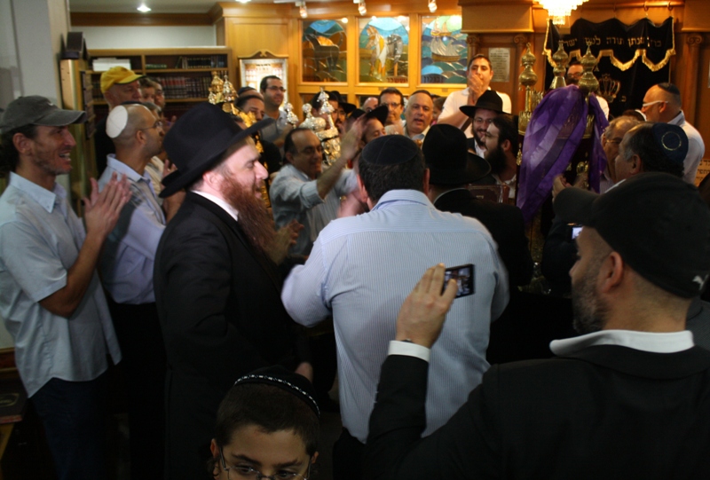 Torah Dedication, Even Chen Synagogue, Bangkok