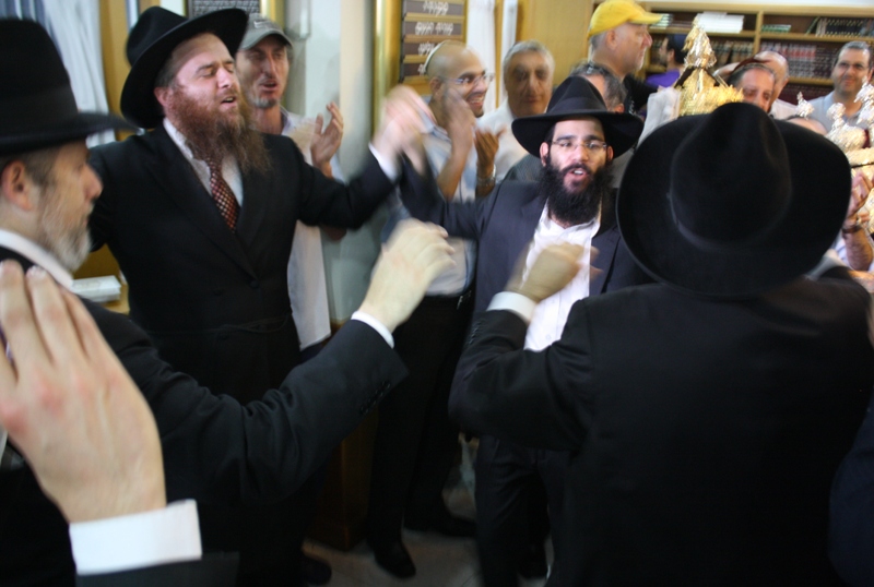 Torah Dedication, Even Chen Synagogue, Bangkok