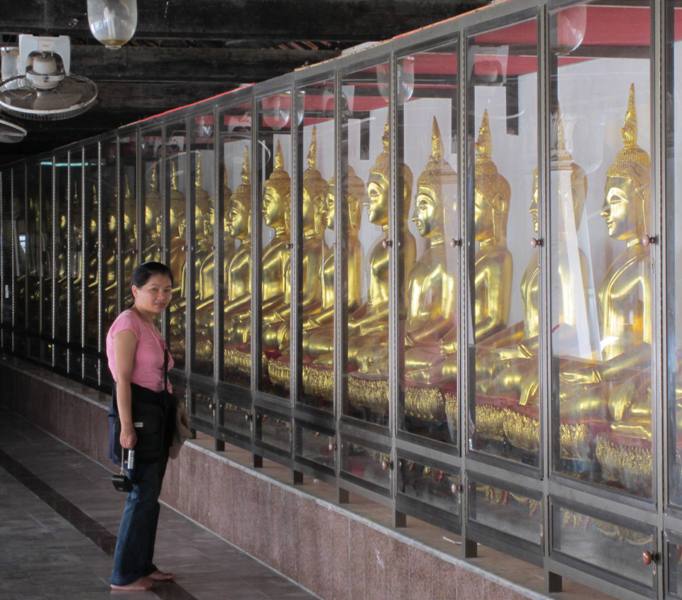  Wat Mahathat Worawihan, Phetchaburi, Thailand