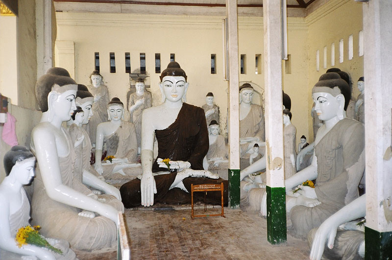  Shwedagon Paya, Yangon, Myanmar