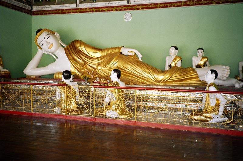  Shwedagon Paya, Yangon, Myanmar