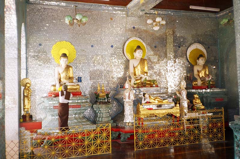  Shwedagon Paya, Yangon, Myanmar