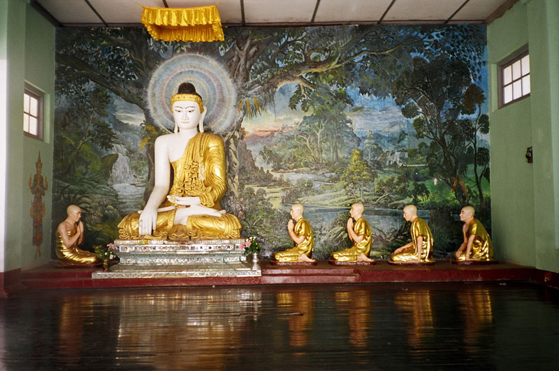  Shwedagon Paya, Yangon, Myanmar