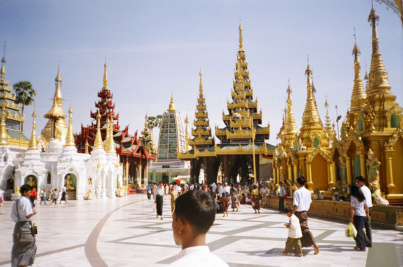  Shwedagon Paya, Yangon, Myanmar