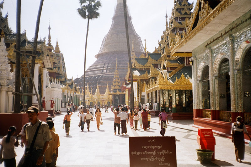 Shwedagon Paya, Yangon, Myanmar