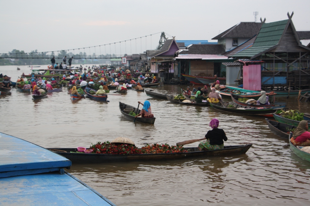 Floating Market, Banjarmasin, Kalimantan, Indonesia 