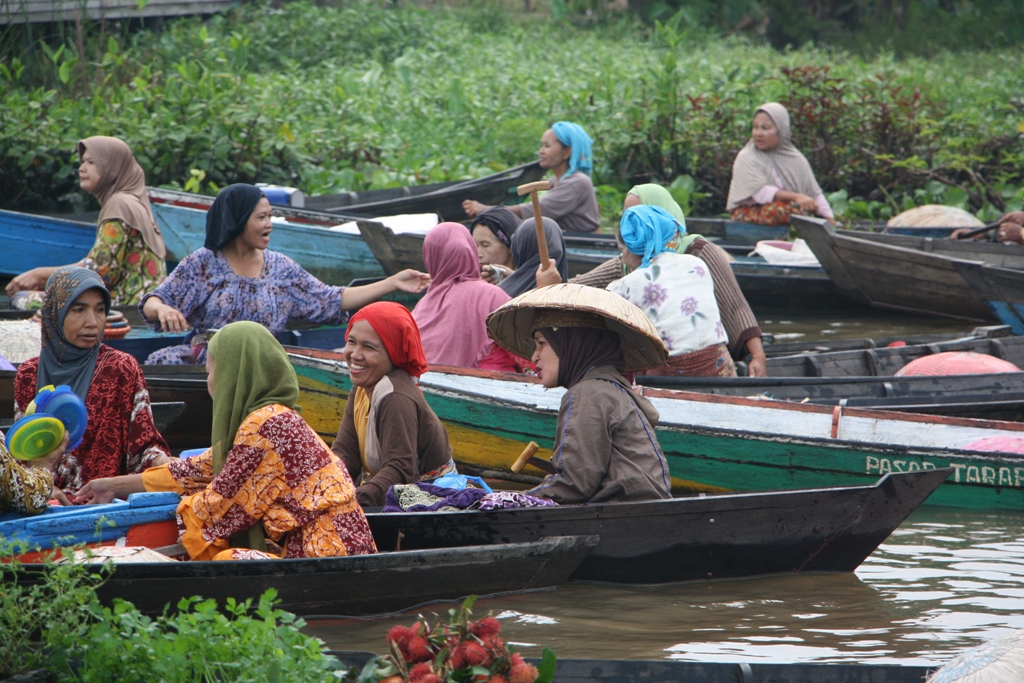 Floating Market, Banjarmasin, Kalimantan, Indonesia 