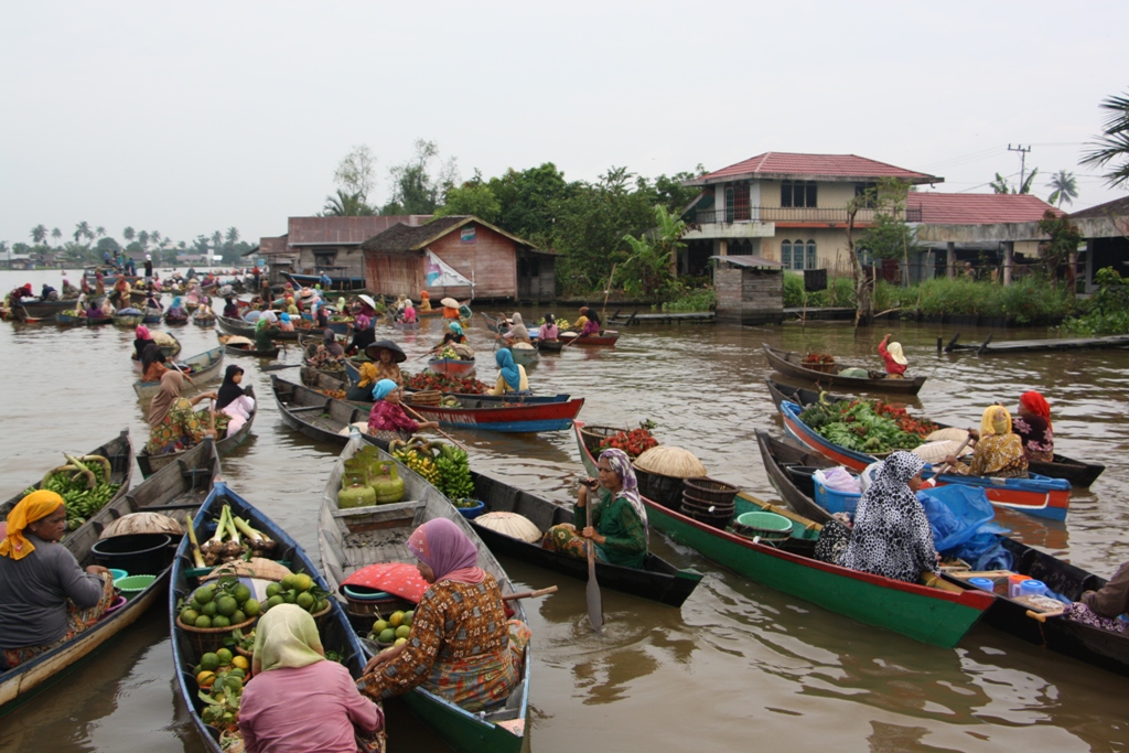 Floating Market, Banjarmasin, Kalimantan, Indonesia 