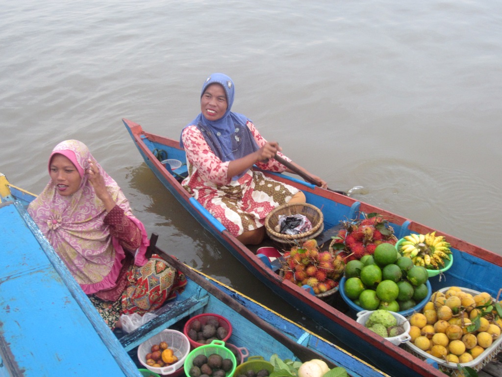 Floating Market, Banjarmasin, Kalimantan, Indonesia 