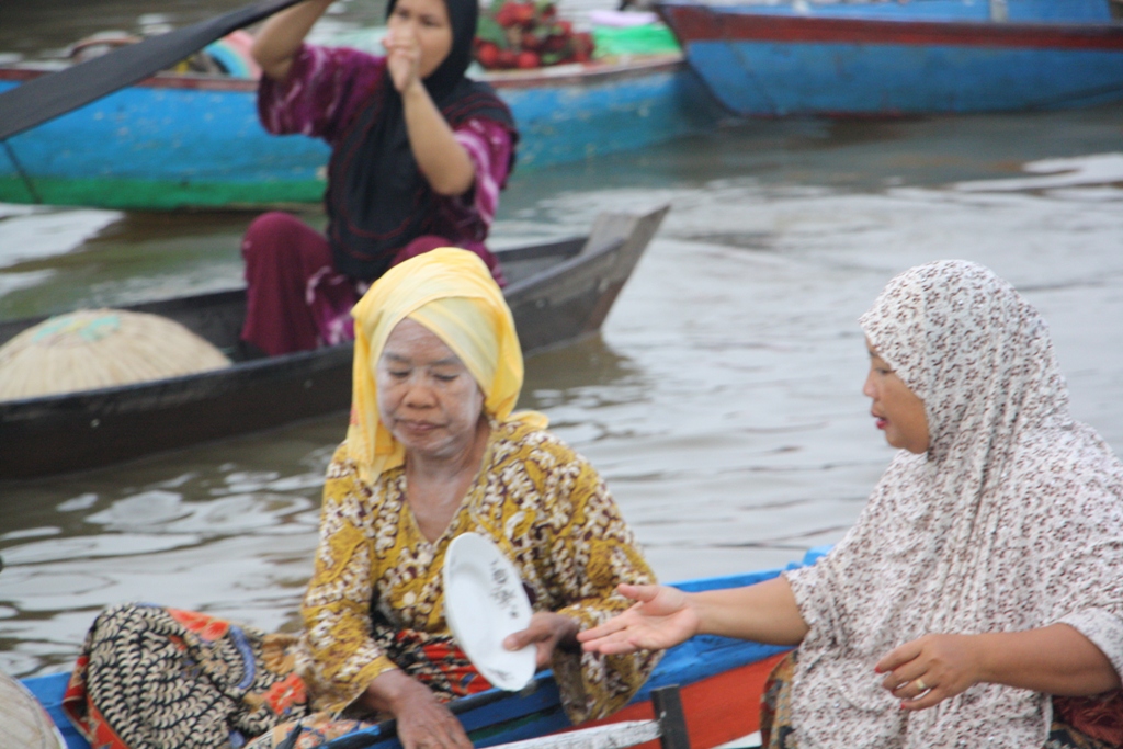 Floating Market, Banjarmasin, Kalimantan, Indonesia 