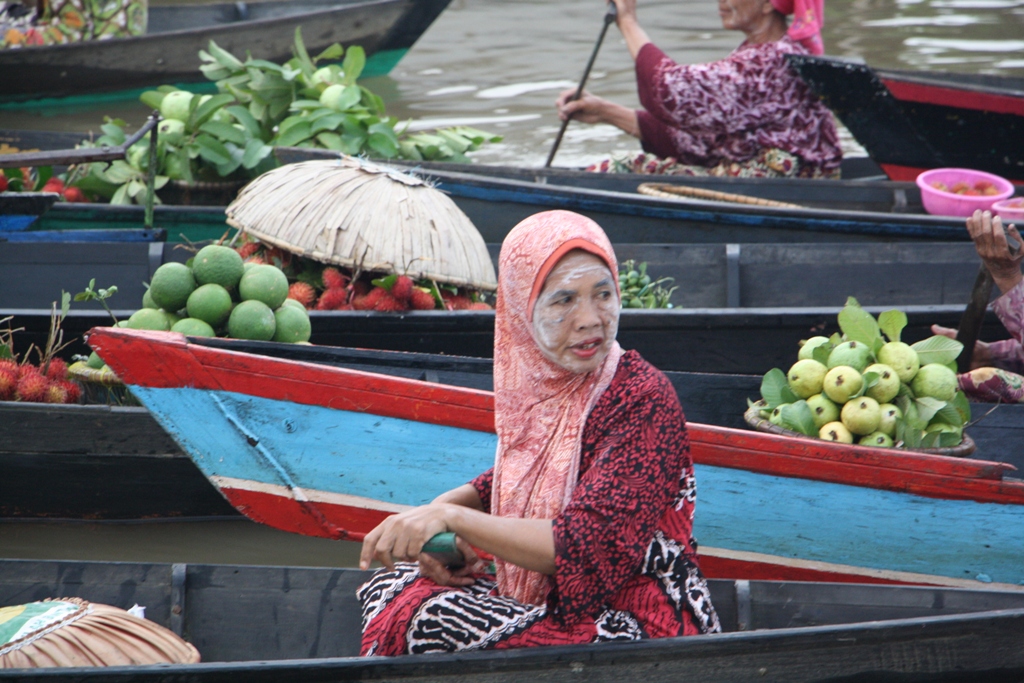 Floating Market, Banjarmasin, Kalimantan, Indonesia 