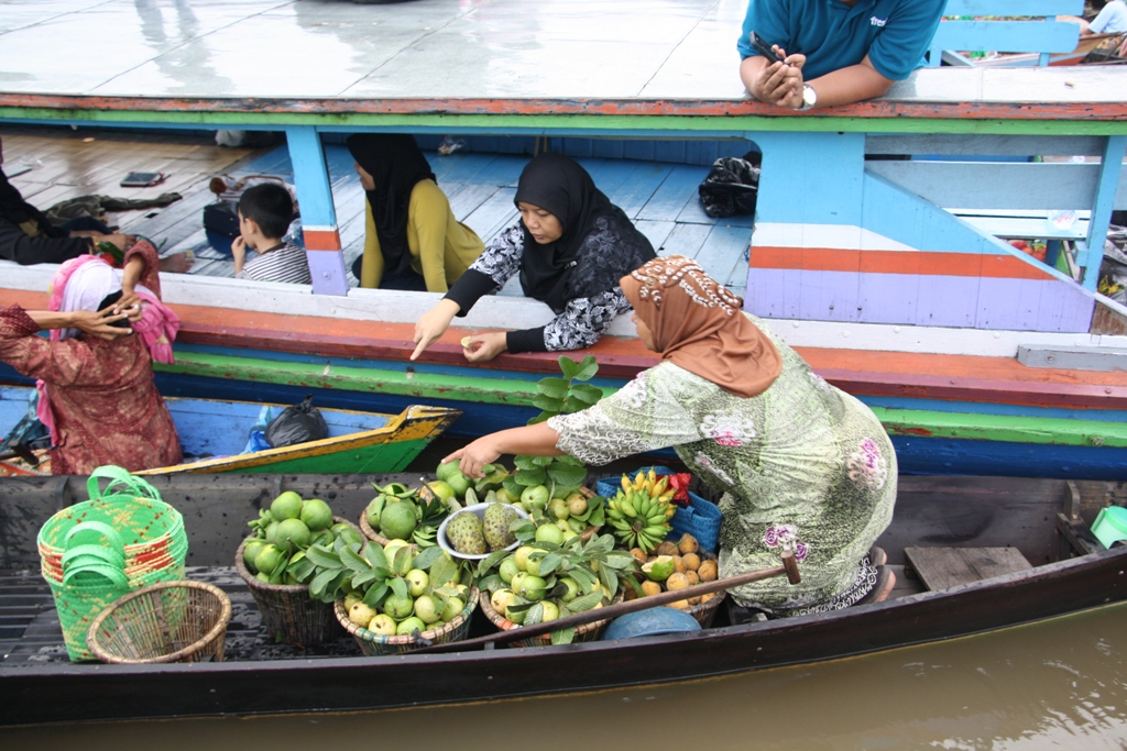 Floating Market, Banjarmasin, Kalimantan, Indonesia 