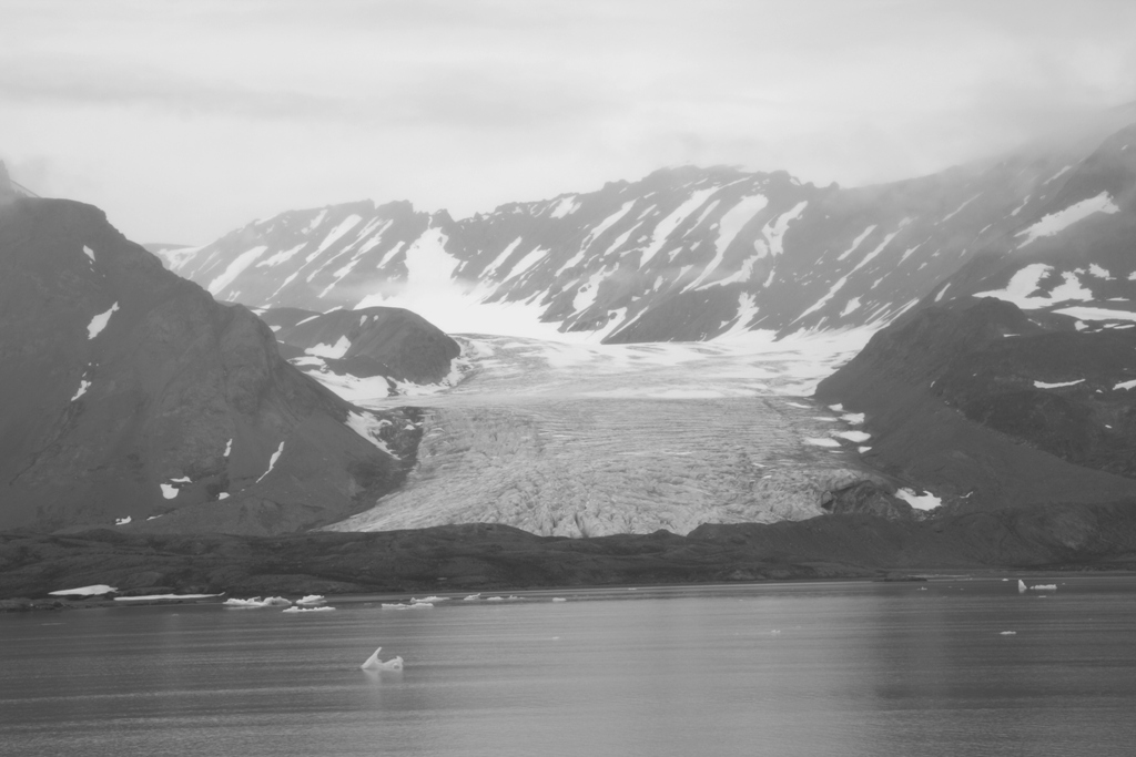 Svalbard, Above the Arctic Circle